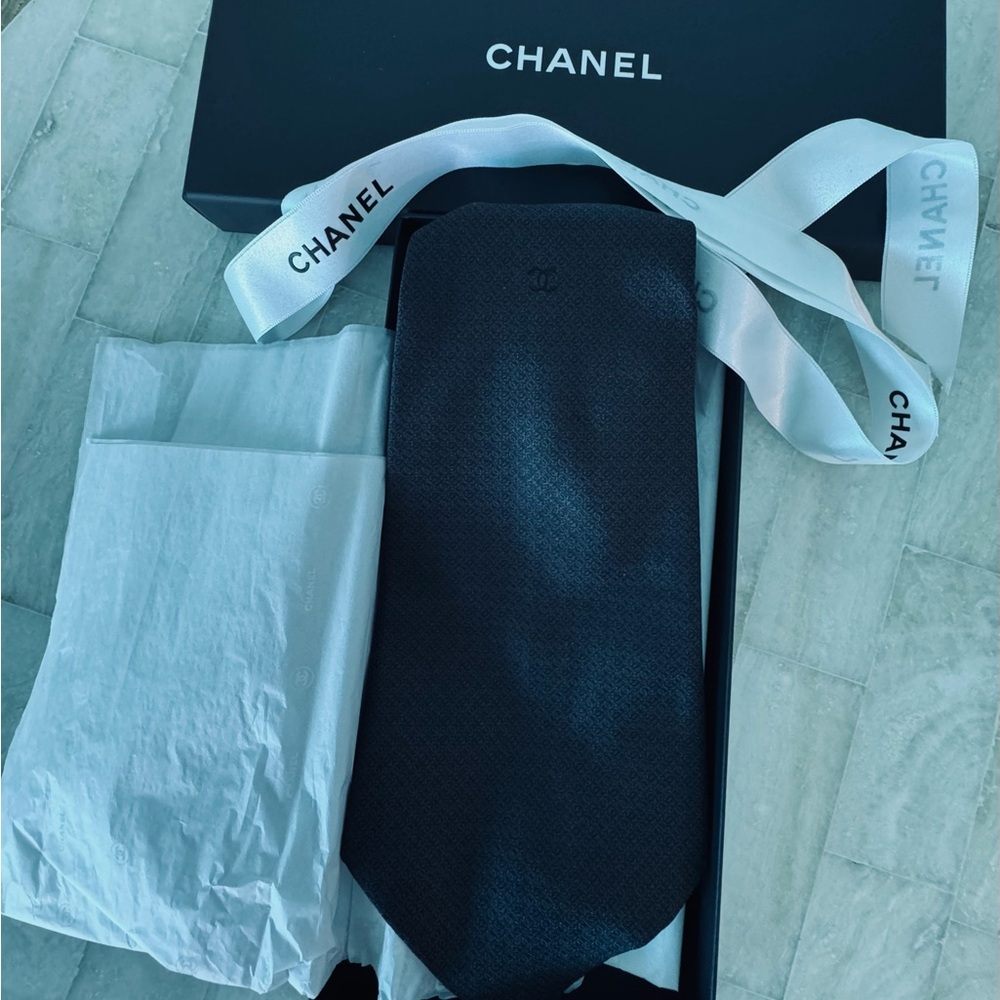 CHANEL Fabulous ladies tie, 100% Silk, original box and bow, black - Picture 8 of 13
